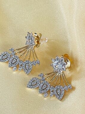 Fashion Jewelry Gold and Crystal Fan Drop Stud Earrings 2 Adjustable styles.